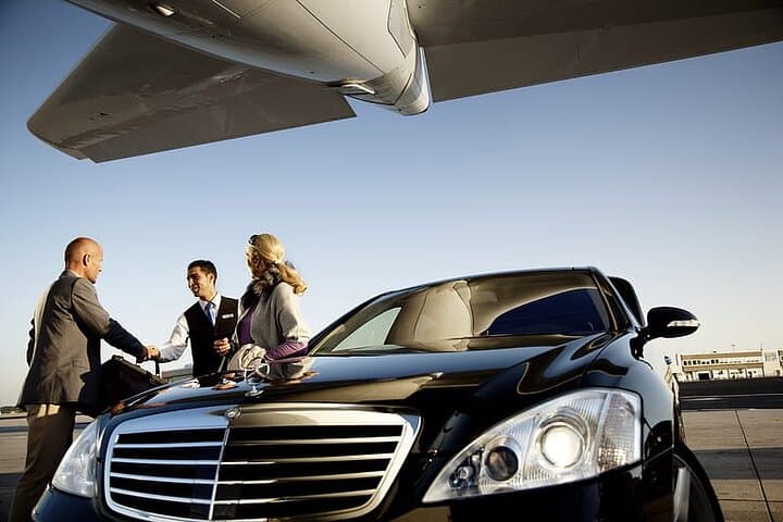 Dubai Sharjah Airport Arrival & Departure Transfer private taxi