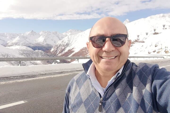 From Lake Como or Milan: Bernina Red Train Tour
