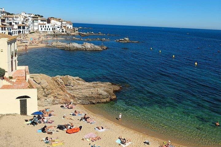 Costa Brava and Medieval Town Private Tour from Barcelona