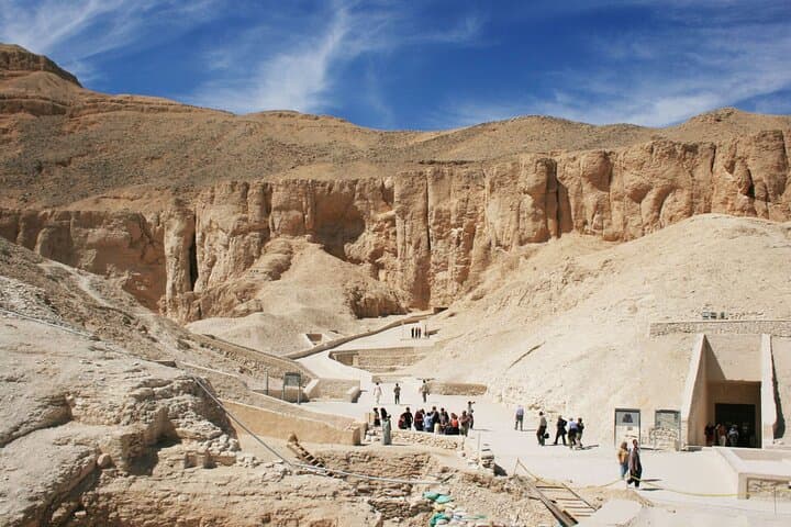 Half Day Tour at Valley of the kings Hatshepsut Temple and Memnon