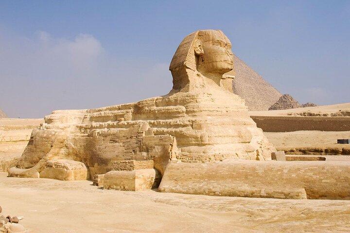 Ultimate Cairo Tour: Pyramids, Museum & Khalili Market