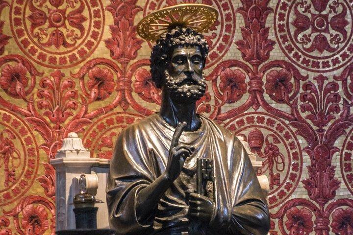 St. Peter's Basilica and Tombs of the Popes - Guided Tour