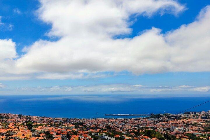 Private Tuk Tuk Tour to Old Town + Monte in Funchal