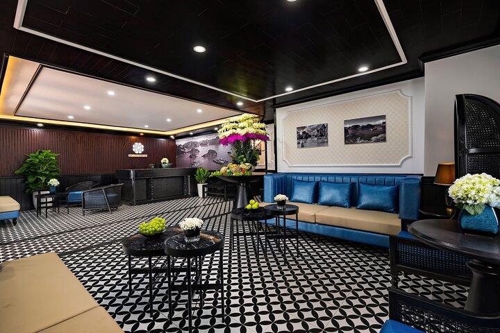 La Casta Cruises 2-day Explore Halong and Lan Ha Bay from Hanoi