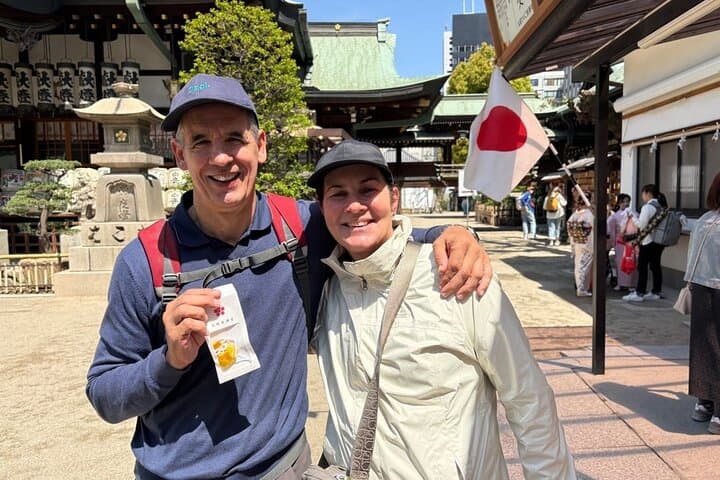 5-Hour Osaka Bike Tour to the Neighborhood of Osaka Castle