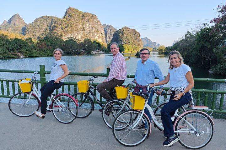 Private day tour :Guilin-LiRiver bamboo boat-Yangshuo Highlights