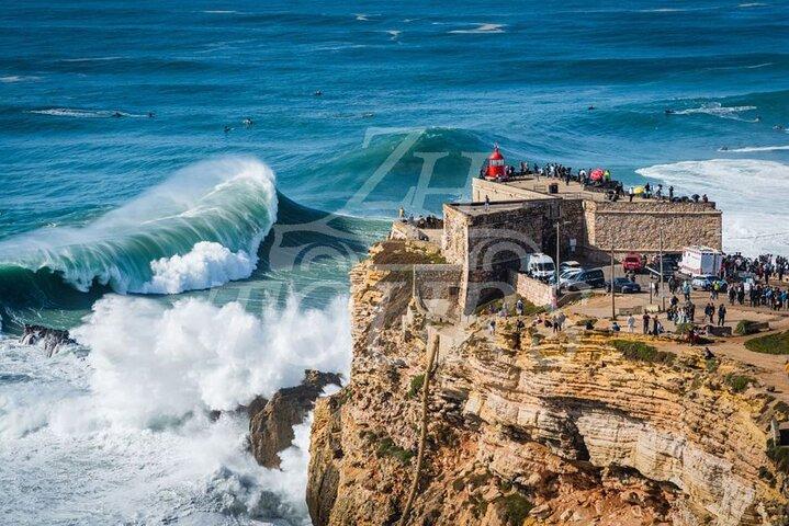 Lisbon: Fatima, Nazare, Obidos, mira de aire cave private tour