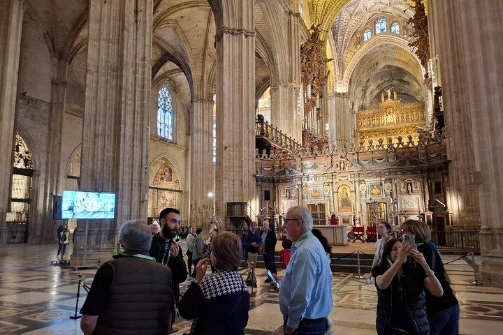 Seville Small Group Tour: Alcazar, Cathedral & Giralda