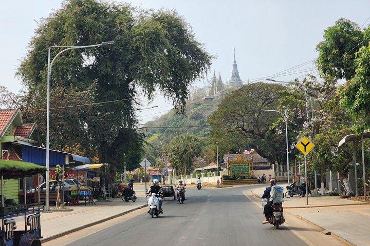 Udong Mountain and Silk Island
