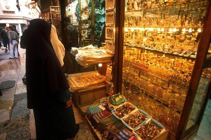 Full-Day Shopping Tour with Lunch and Pick Up