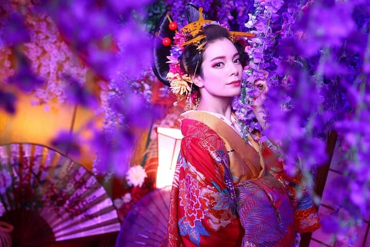 Tokyo Private Makeover Photography Studio in Luxury Kimono