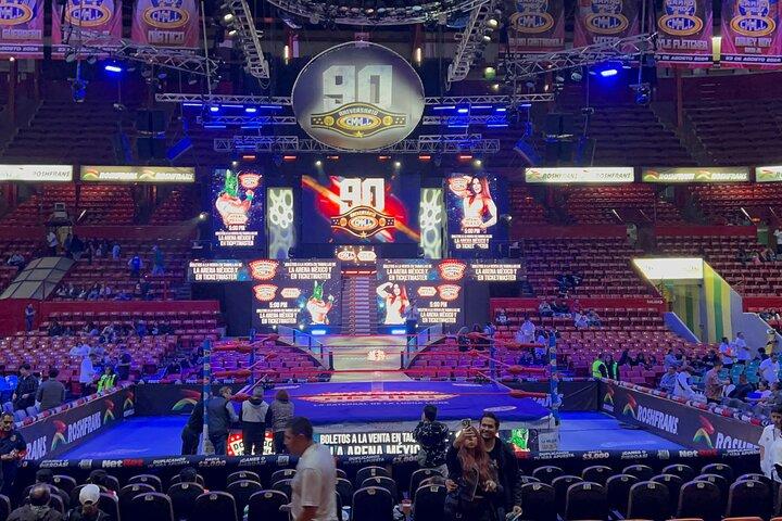 Live Lucha Libre as a True Fan at Arena Mexico