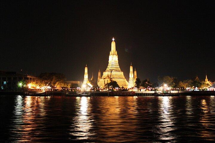 Manohra Royal Thai Dinner Cruise with pre Canapés