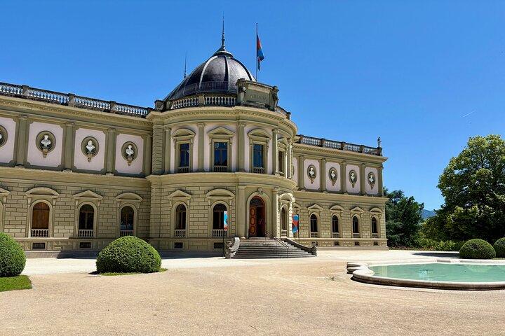 Guided Tour of Geneva: Capital of Peace ( Outside )