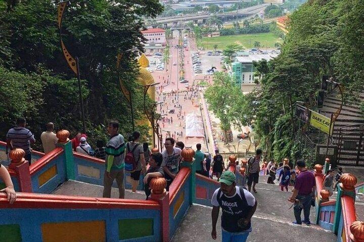 16 Hours Private Highlights Tour to Kuala Lumpur from Singapore