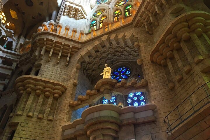 Sagrada Familia Skip the Line Guided Tour with Small Group