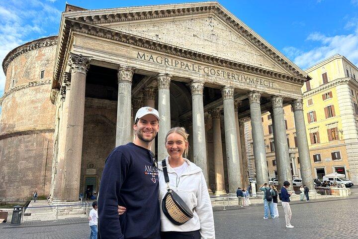 Rome Early Morning Walking Tour with Local Guide and No Crowds