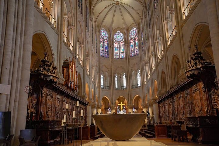 Notre Dame Interior and Exterior Small Group Guided Tour