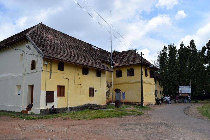 Colors of Kochi: City Tour & Kathakali Experience