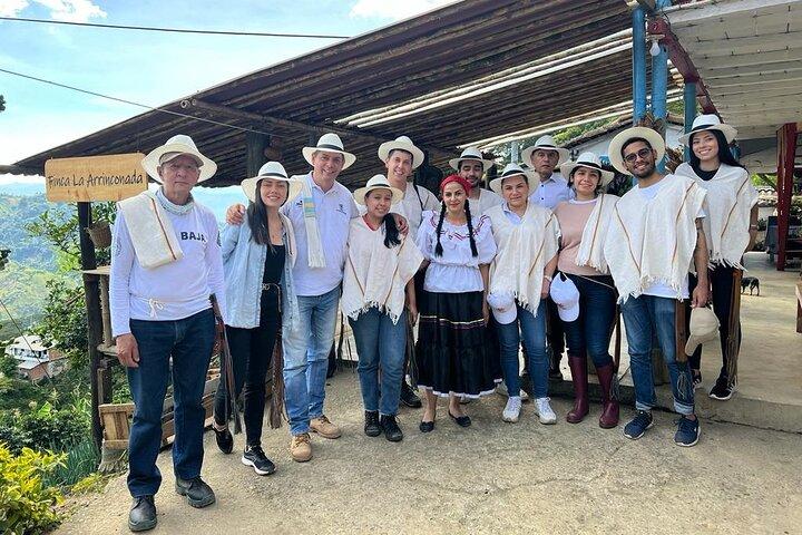 Horseback Riding Tour and Coffee Tour with Lunch and Refreshment