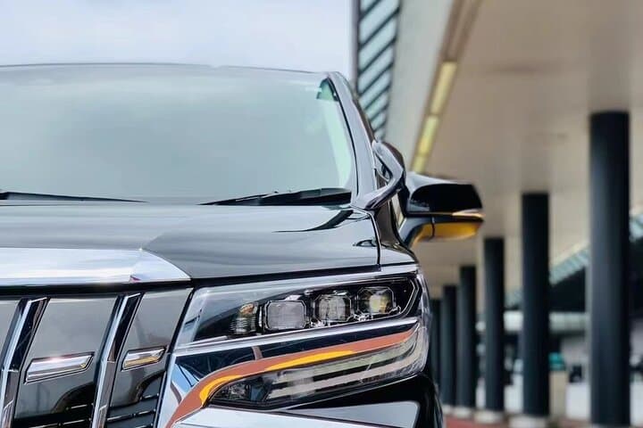 Private Transfer from Haneda Airport to Yokohama City and Port