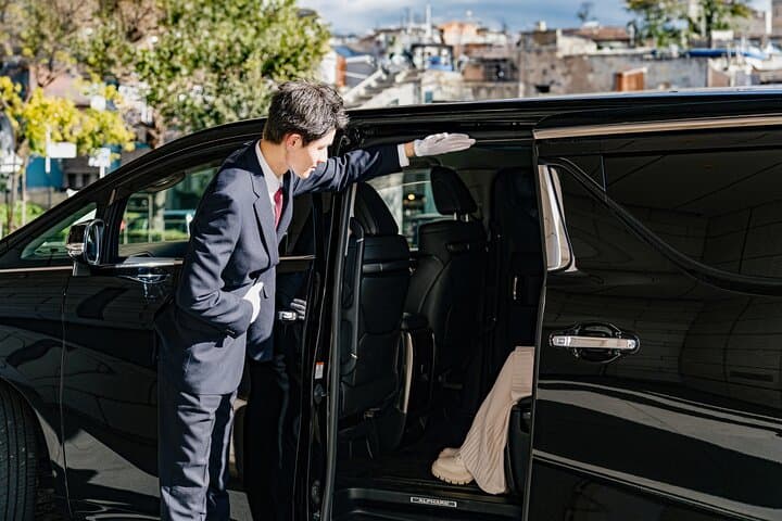 Tokyo Private Car Tour: Customizable Full-Day Highlights