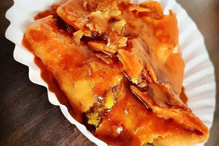 Jaipur Food & Bazaar Walking Tour with 10+ Food Tastings