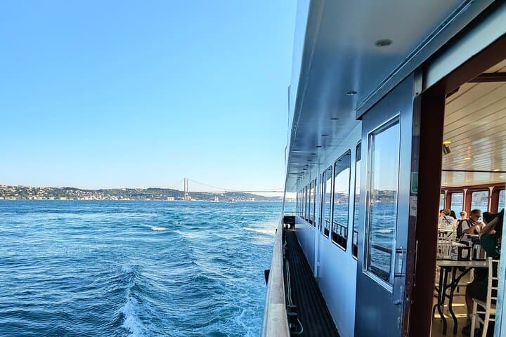 Bosphorus Cruise 2-3 Hour Cruises with Optional Asia Stop & Meal