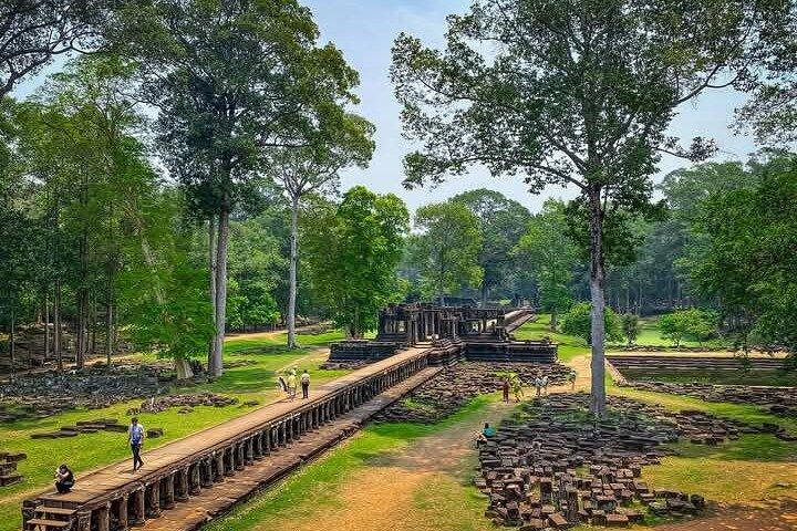 Angkor Wat Temples Private Day Tour from Siem Reap