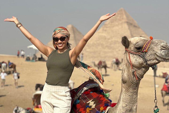 Giza Full Experience: Inside Great Pyramid, Sphinx, Camel, Lunch