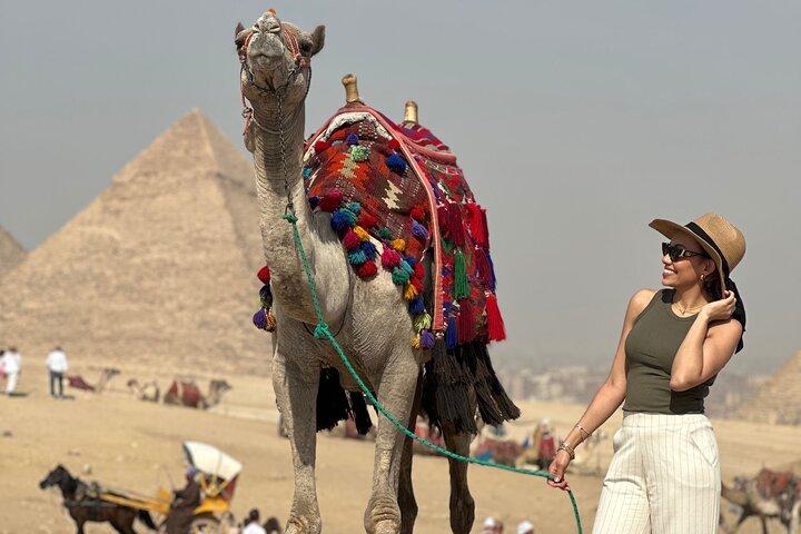 Giza Full Experience: Inside Great Pyramid, Sphinx, Camel, Lunch