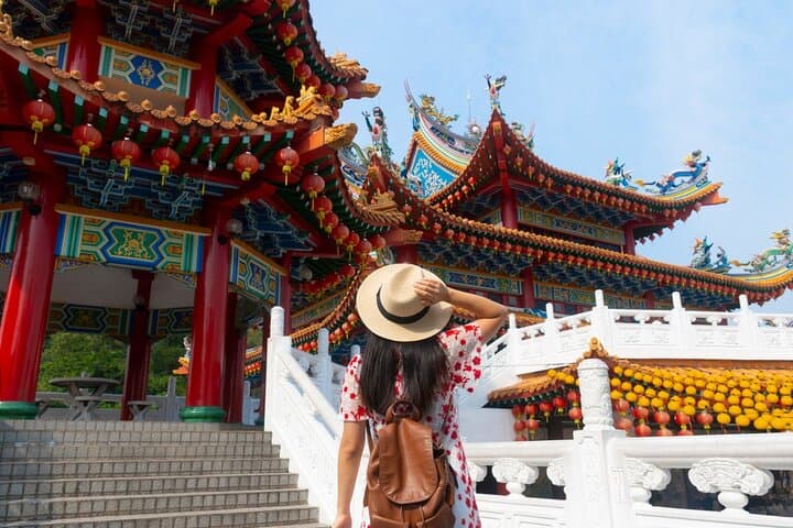 Private Kuala Lumpur City Tour : Petronas Twin Tower & Batu Caves