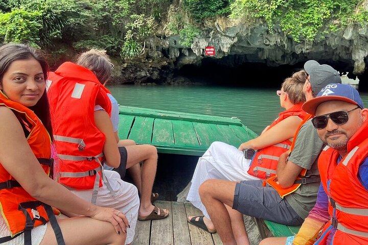 Hanoi: Luxury 2-Day Halong & Lan Ha Bay Cruise–Balcony & Bathtub