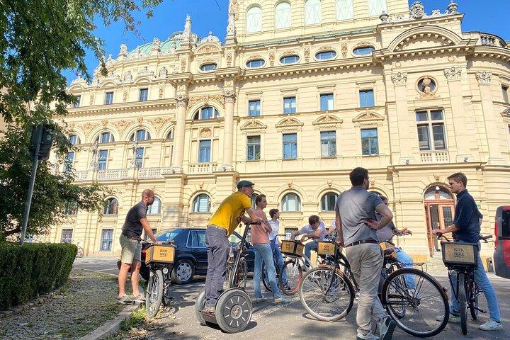 Historic Guided Bike Tour in Krakow