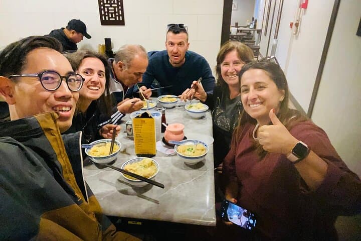 Hong Kong & Kowloon Food & Walking Tour