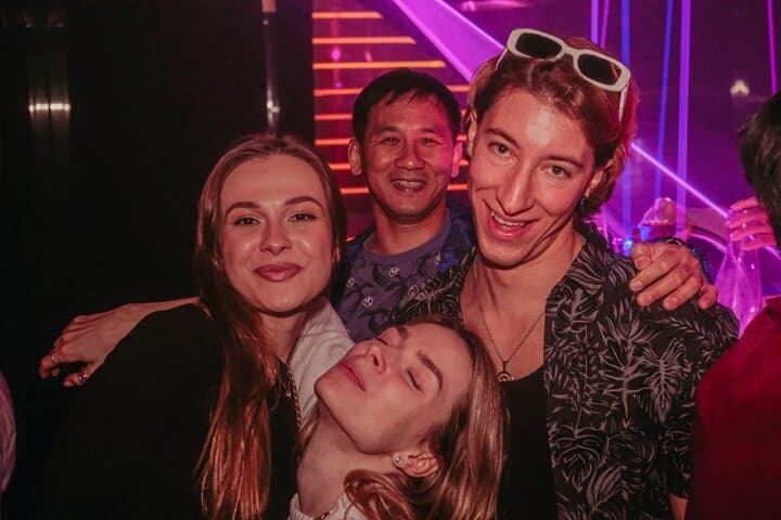 Hong Kong Pub Crawl at Lan Kwai Fong (LKF)