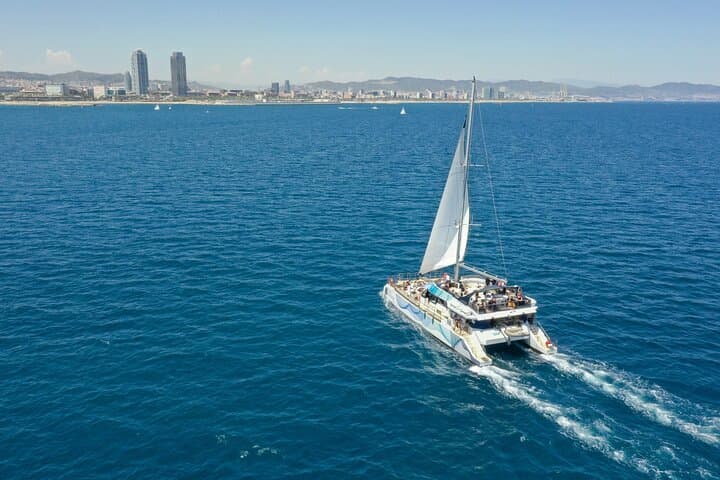 Sunset Catamaran Cruise with Live Music in Barcelona