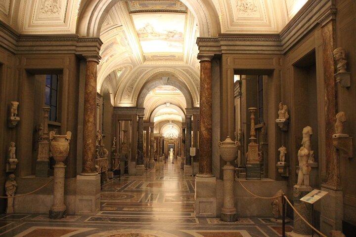 Vatican Museum Sistine Chapel Guided Tour SKIP THE LINE