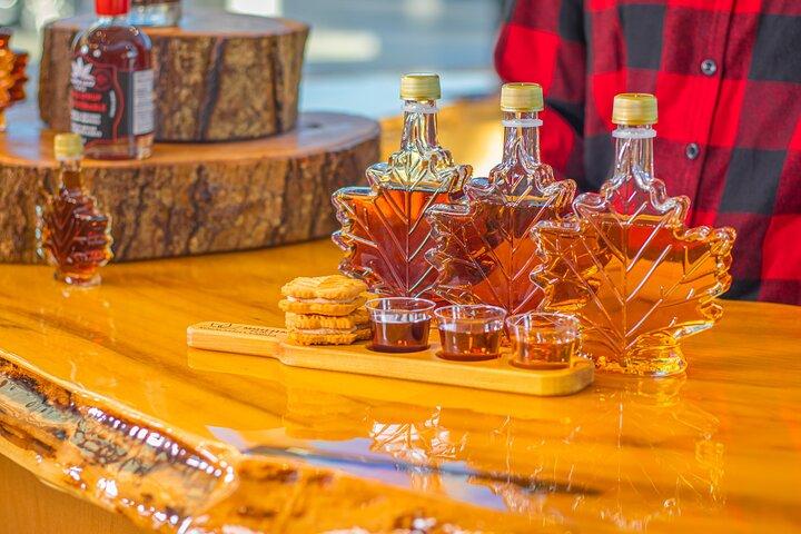 Niagara Falls Canada Tour, Boat & Maple Tasting – USA Pickup