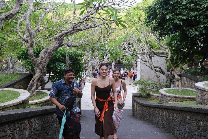 Uluwatu Sunset & Kecak Fire Dance – Private All-Inclusive Tour