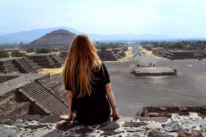 Best Tour of Teotihuacan with Basilica of Guadalupe and Tlatelolco