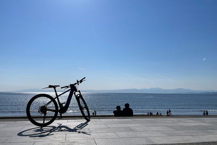 Kamakura Old Capital E-Bike Tour