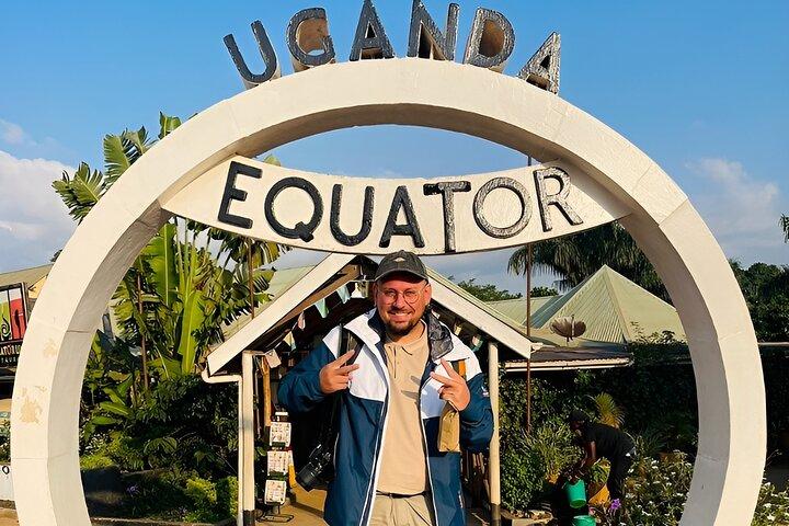 Uganda Equator Line tour in Kayabwe with Lunch & transfers