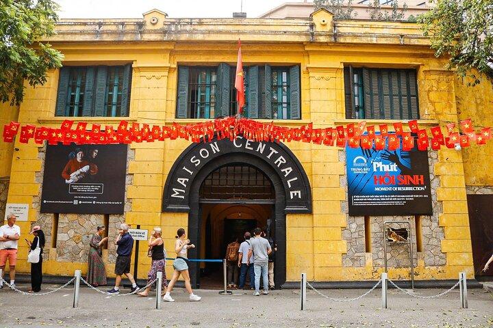 Small Group_Hanoi’s Untold History Tour with locals and veterans