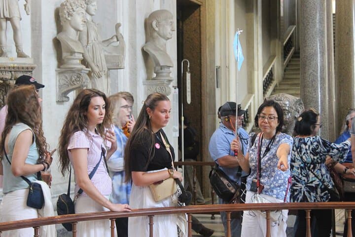 Vatican and Sistine Chapel Semi-Private Guided Tour