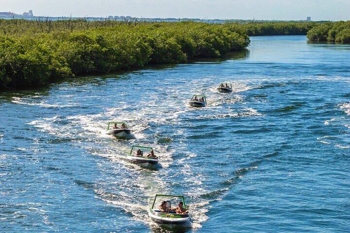 Speedboat and Snorkel Cancun Adventure with Transportation