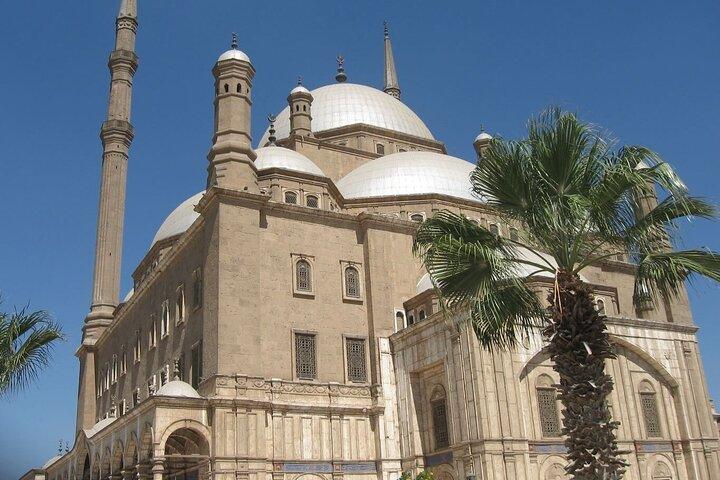 Day Tour of Egyptian Museum, Old Cairo and Khan El Khalili Bazaar in Cairo