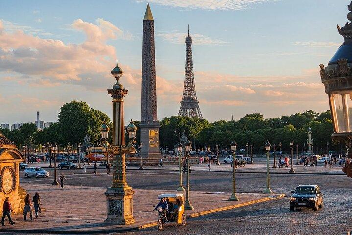 Explore Paris in a Vintage Van