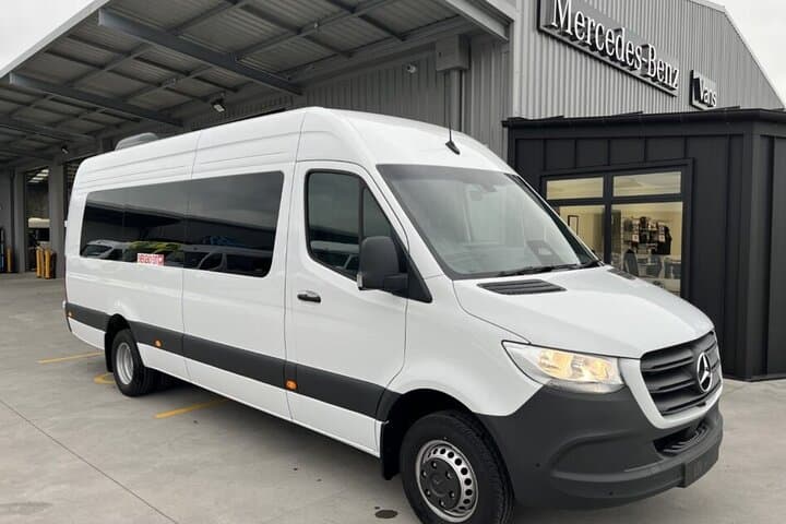 Auckland Airport Transfer To and From City Center
