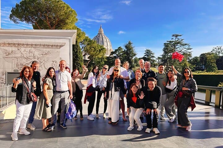 Exclusive Sunday Tour of the Vatican Museums & Sistine Chapel